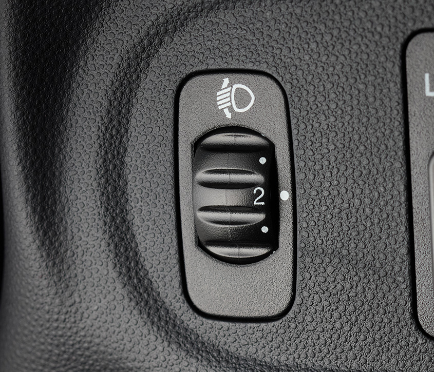 06_headlamps_levelling