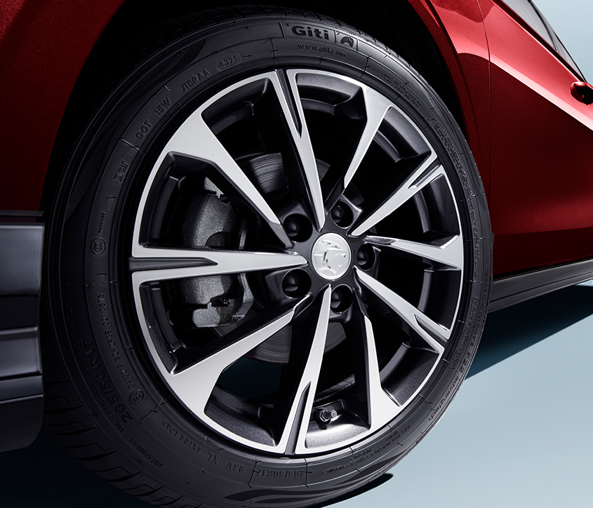 01-alloy-wheels